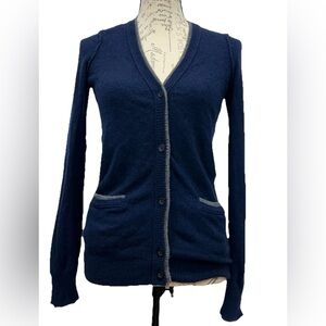 AQUA Size S 100% Cashmere Button Cardigan Sweater Navy Blue Gray Preppy